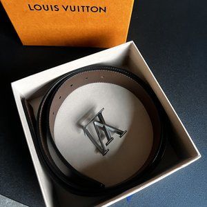 Reversible LV belt